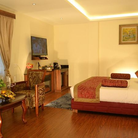 Crescent Resort, Darjeeling Darjeeling  Exteriör bild