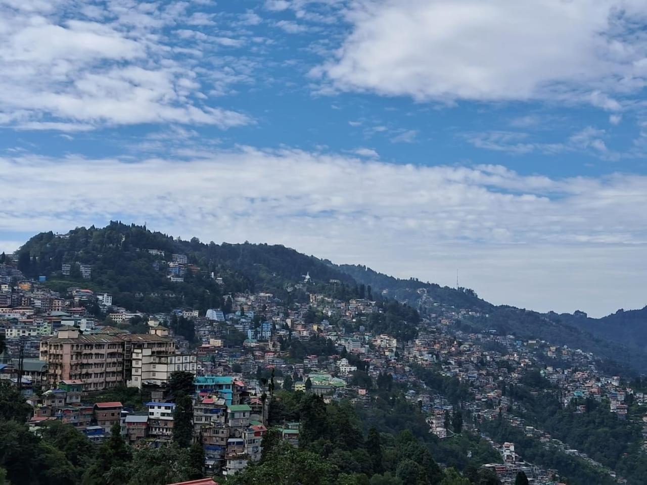 Crescent Resort, Darjeeling Darjeeling  Exteriör bild