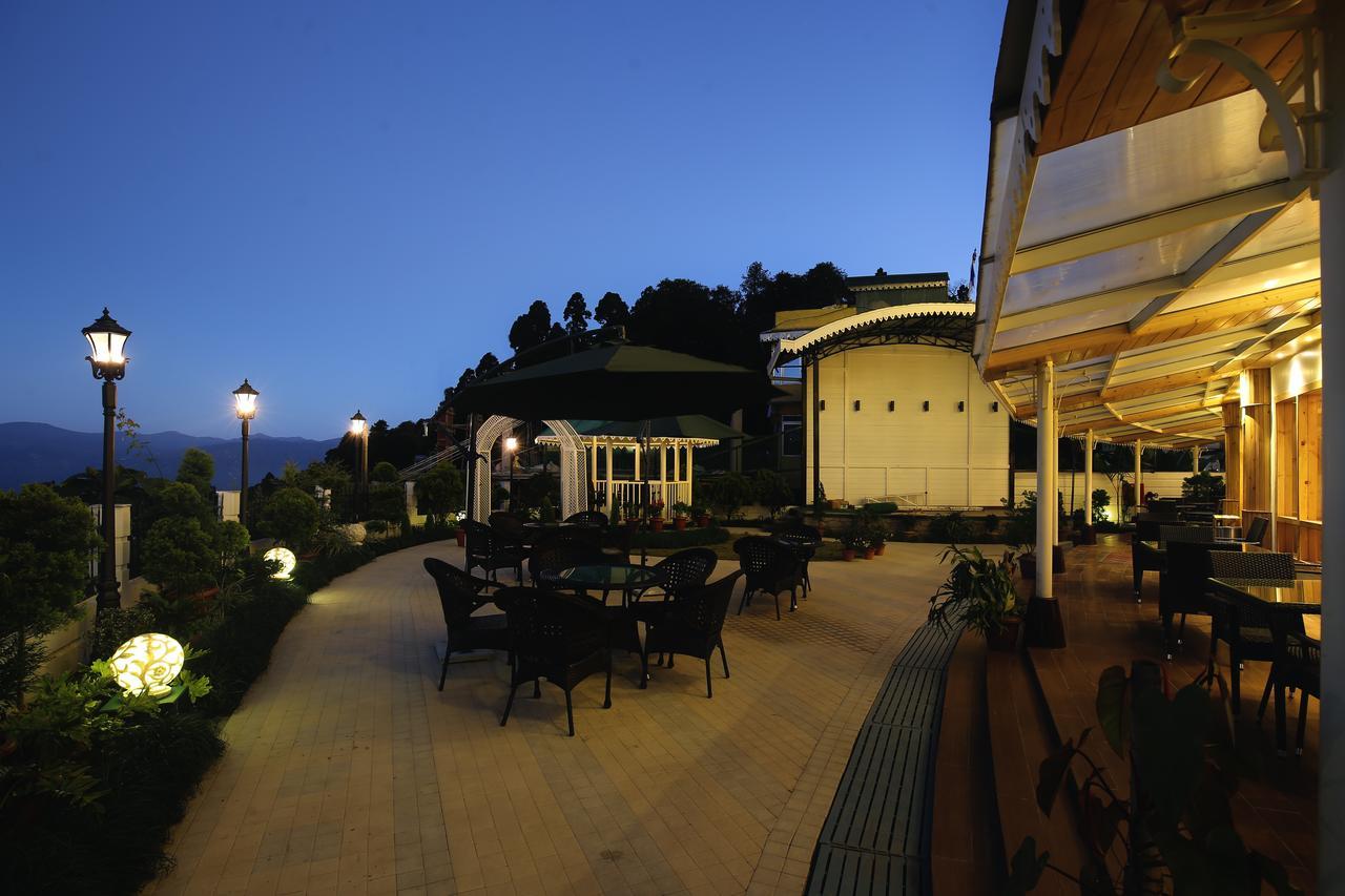 Crescent Resort, Darjeeling Darjeeling  Exteriör bild